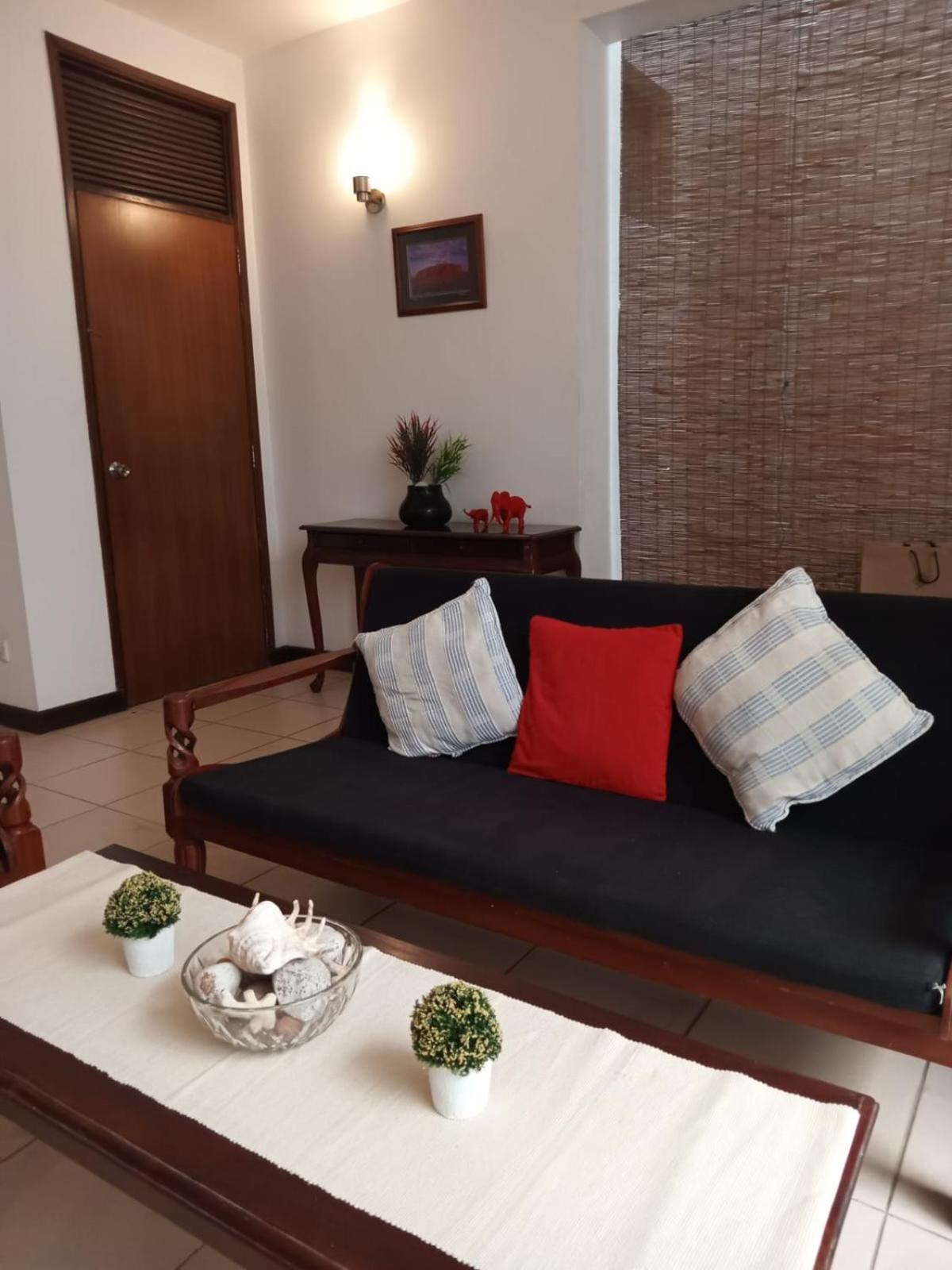 Chelsea Villa Bnb Colombo Eksteriør billede
